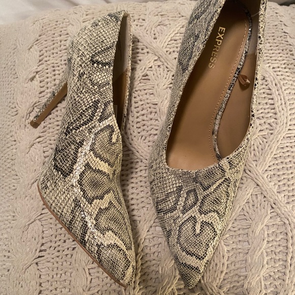 Express snakeskin pumps - Picture 1 of 4